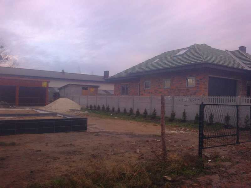 Prostowanie dachu i montaż rynien Zambelli przez naszą firmę dekarską w Ostrowie Wlkp